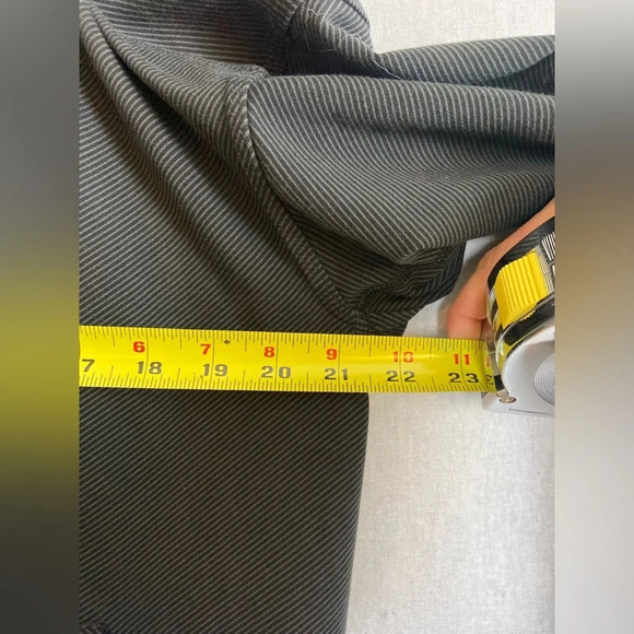 Lululemon Mula Bundle Jacket Charcoal Black Women's Asymmetrical Full Zip Sz 8 - Picture 9 of 12